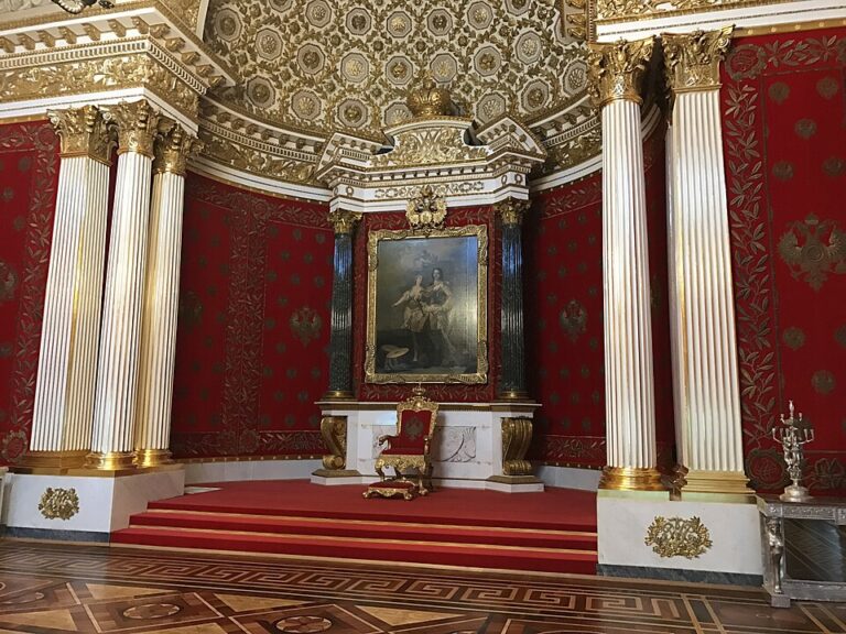 Trůn stále stojí na místě, car na něm seděl naposled v minulém století.