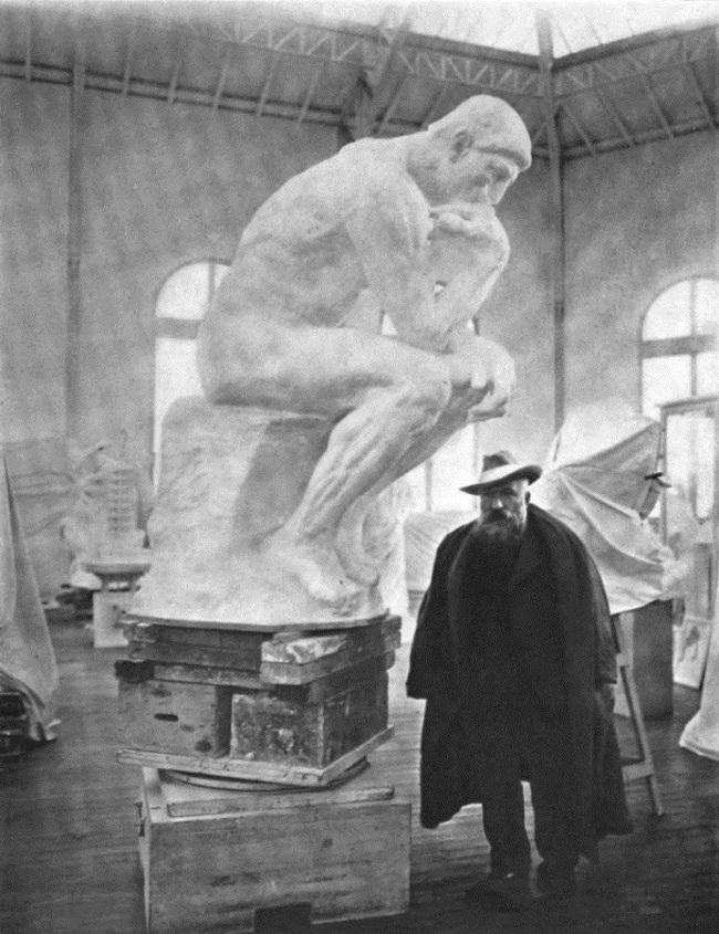 Rodin se svou sochou v atelieru