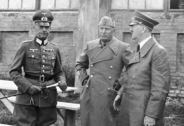 Hitler, Mussolini a maršál Rundtstedt