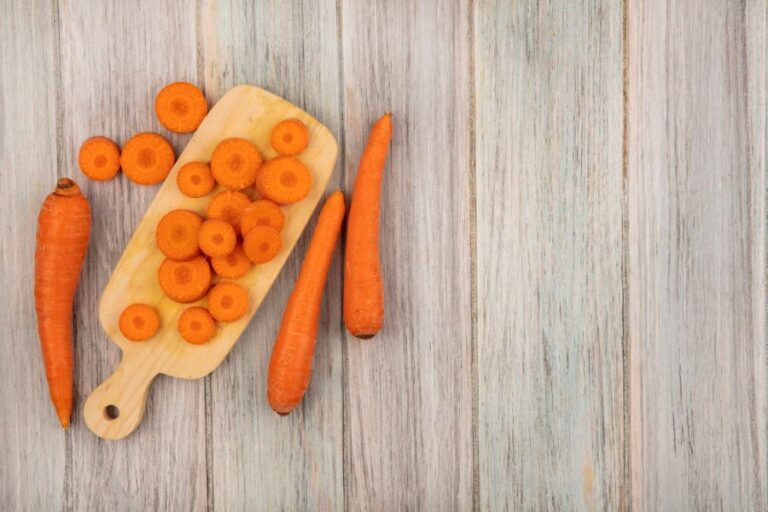 Oranžová mrkev je doslova nabitá betakaroténem. Foto: Magnific
