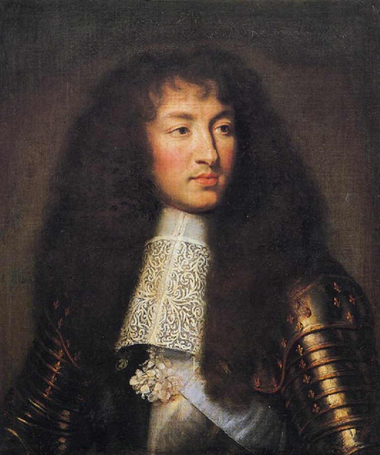 Ludvík XIV. si také vášnivě rád něco váže pod krk. Nikdy to ale nedělá sám.