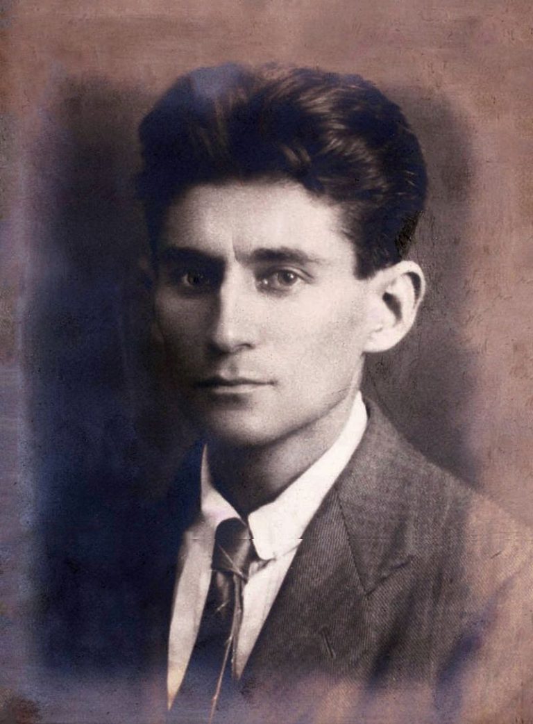 Franza Kafka se chce raději setkání vyhnout. Nároky své múzy by nezvládl.