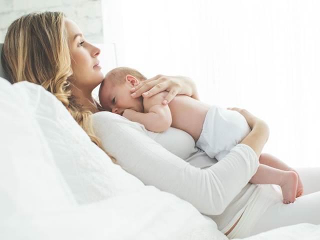 Mateřské pouto je i díky oxytocinu jedno z nejsilnějších.