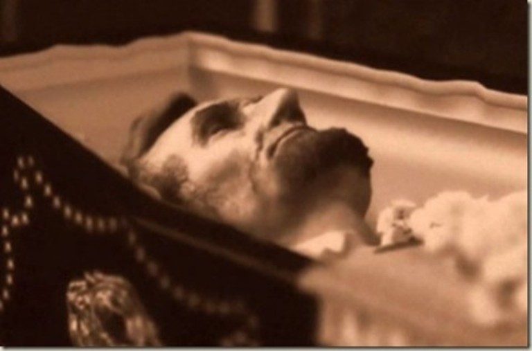 Skutečně spatřil Abraham Lincolon ve spánku svou vlastní smrt?