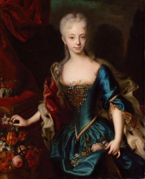Mladá Marie Terezie s oblibou nosí modré šaty.