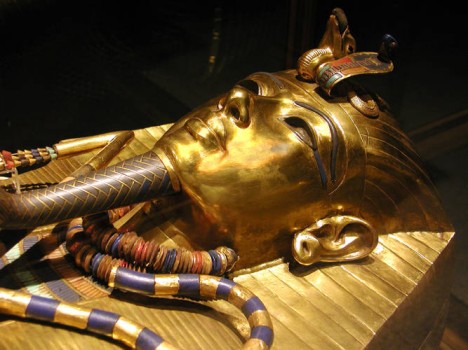 Tutanchamonovu hrobku objevil v roce 1922 britský archeolog Howard Carter