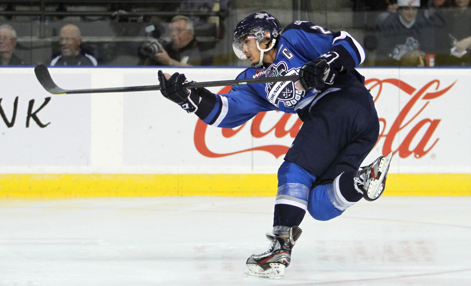 Místo hokejek se musí chopit radioaktivních lopat.