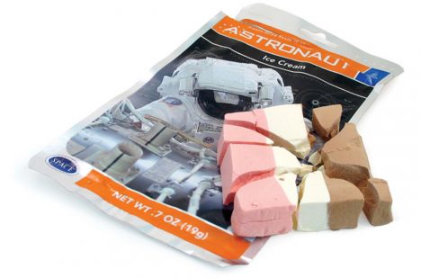 Zmrzlina astronautů připomíná na pohled spíš nějaký typ sušenky.