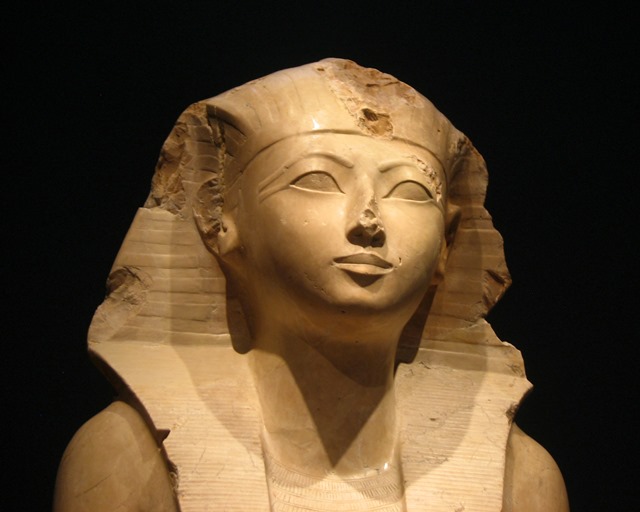 Hatšepsut dokázala vládnout jako muž a zasloužila se o rozkvět Egypta.