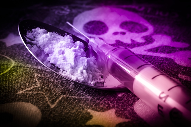 Na heroinu vzniká jedna z nejtěžších závislostí vůbec.