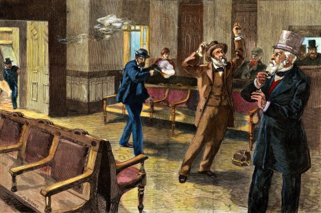 Útok na amerického prezidenta Jamese A. Garfielda přijde nečekaně na nádraží.